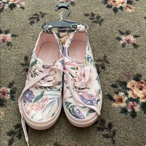 COPY - H&M sneakers for women.